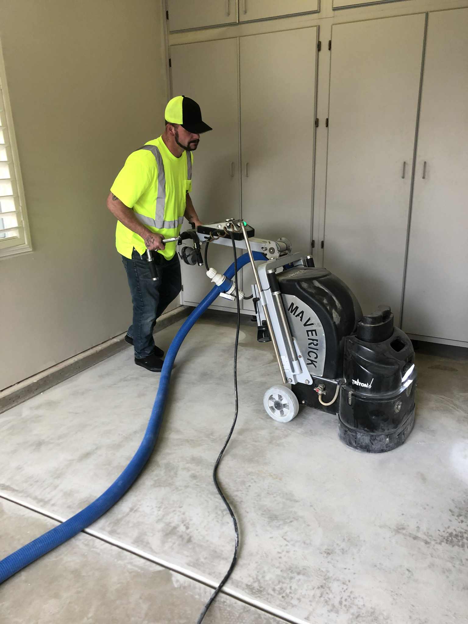 1-day garage floor installation-min